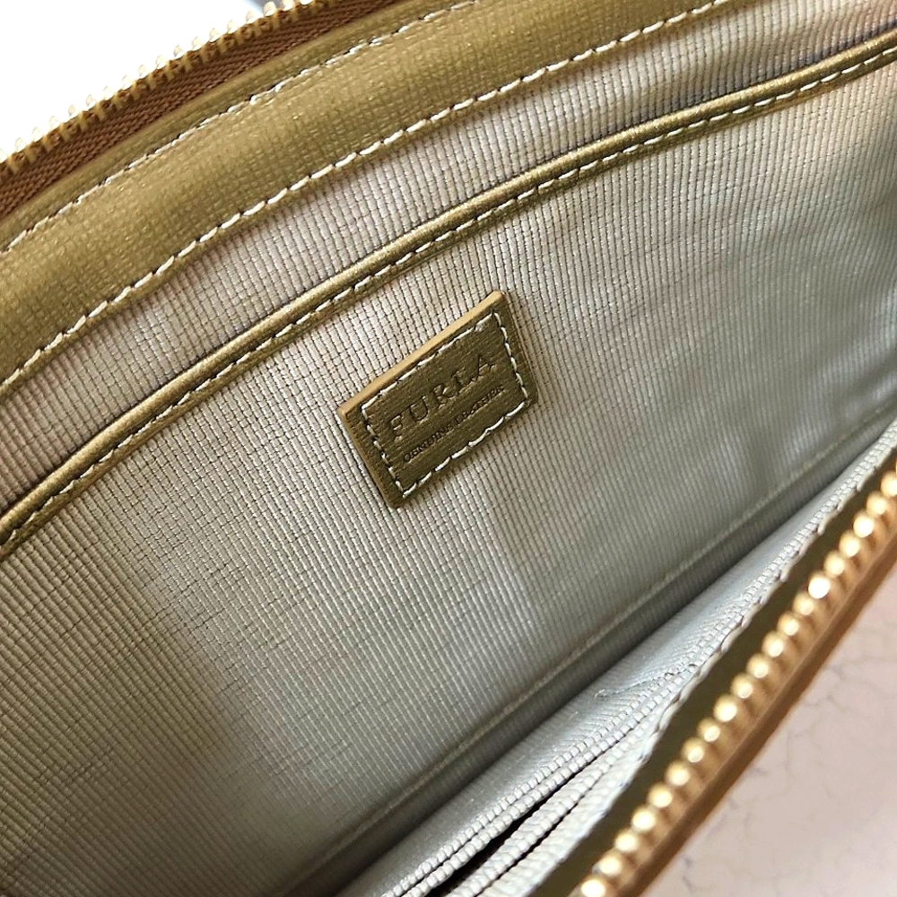 Furla Babylon XL Gold Glitter Clutch ~ Like New! - Picture 5 of 11
